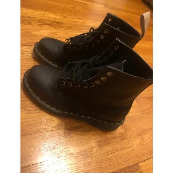 🎀 Dr. Martens x Vegan 1460 Felix Lace Up Boots - Picture 8 of 11